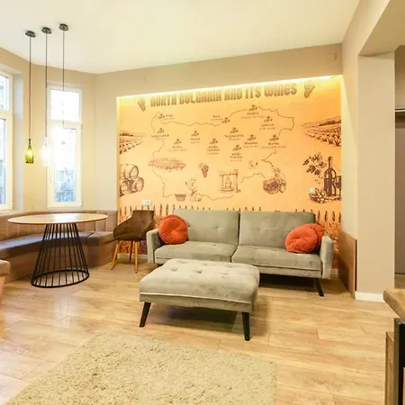 1 Bedroom Wine Journey